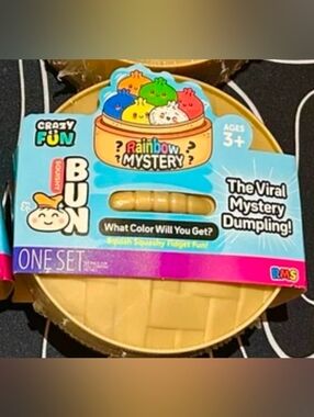 Rainbow Mystery Series-Potental Holograchic Glitter Ribbon Mystery Squishy Bun -